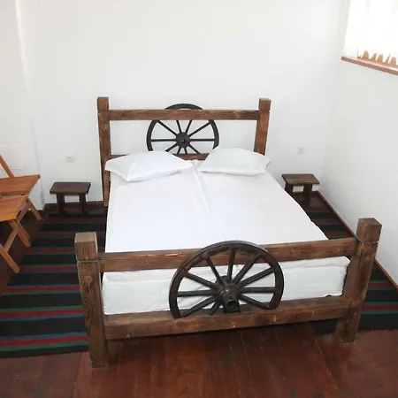 Guest house Хижа Бивак *