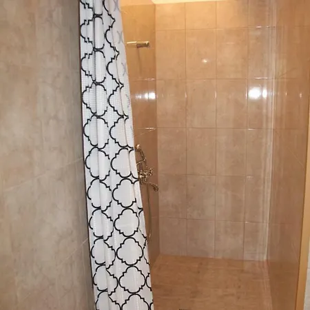 Guest house Хижа Бивак *